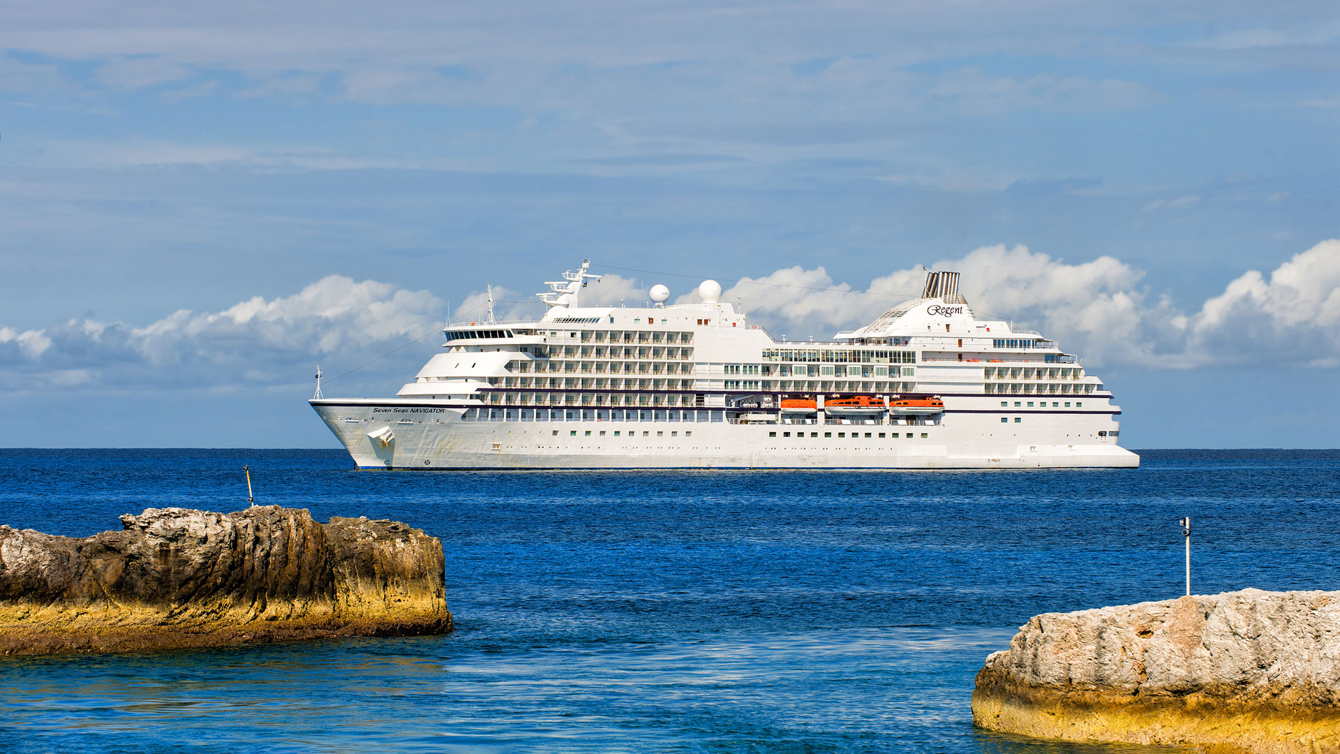 How Fast Does a Cruise Ship Go?
